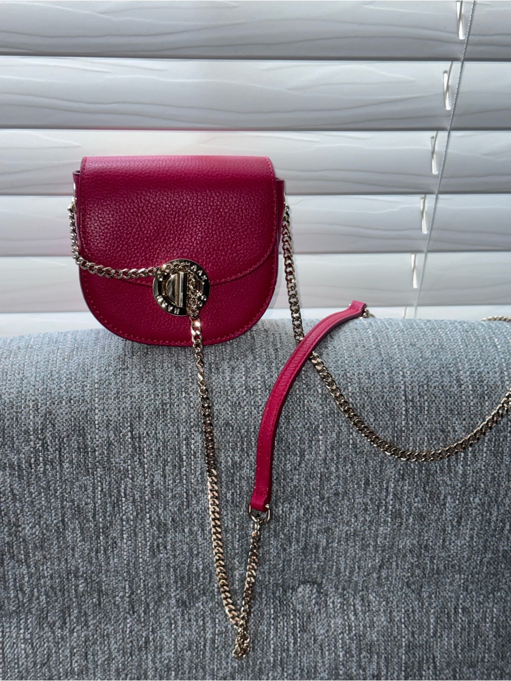Women’s Crossbody Saddle Bag in Fuchsia Pink